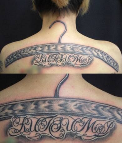 背中,女性,文字,ギャング文字,ブラック＆グレータトゥー/刺青デザイン画像