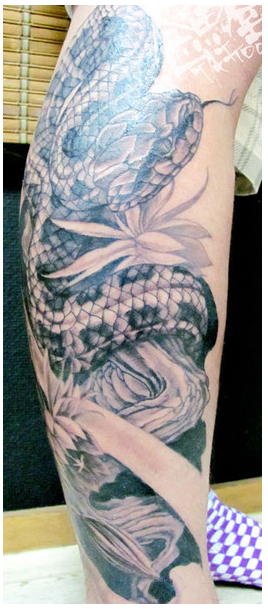 足,蛇,ブラック＆グレータトゥー/刺青デザイン画像