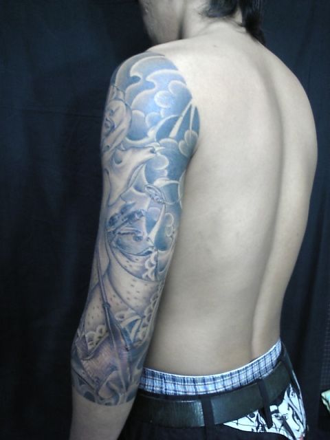 腕,七分袖,人物,ブラック＆グレータトゥー/刺青デザイン画像