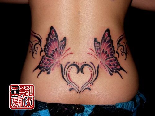 腰,蝶,トライバル,女性タトゥー/刺青デザイン画像