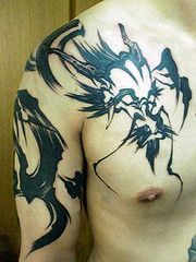 腕,胸,龍,筆,ブラック＆グレイ,ブラック＆グレー,烏彫りタトゥー/刺青デザイン画像