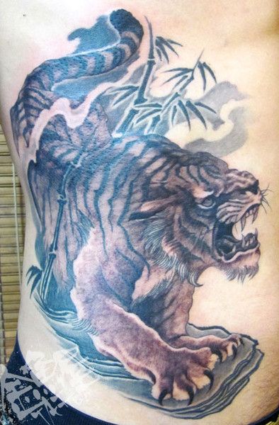 ブラック＆グレー,竹,虎,動物タトゥー/刺青デザイン画像