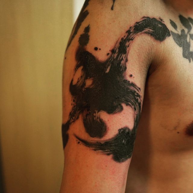 腕,漢字,ブラック＆グレイタトゥー/刺青デザイン画像