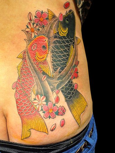 腰,鯉,カラー,カラフルタトゥー/刺青デザイン画像