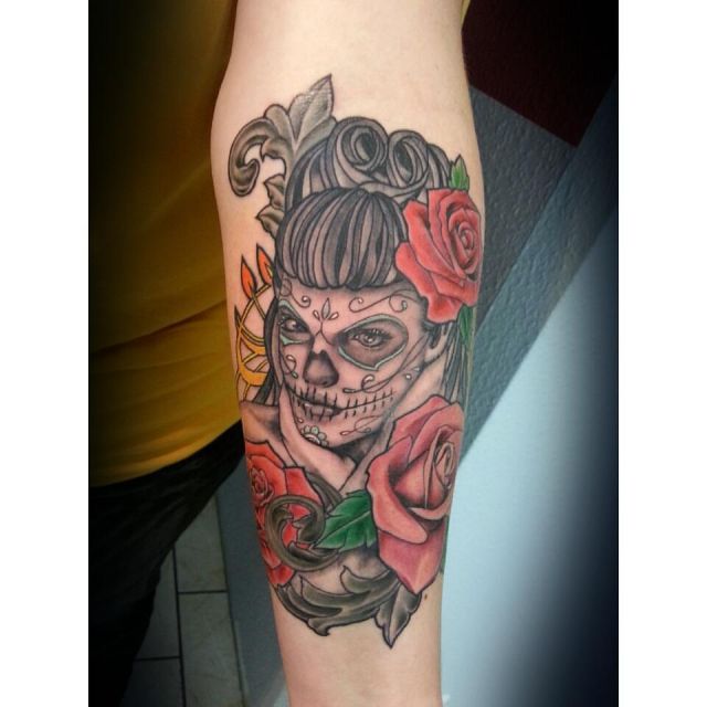 腕,薔薇,花,女,シュガースカル,カラー,カラフルタトゥー/刺青デザイン画像