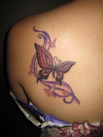 女性,肩,蝶タトゥー/刺青デザイン画像