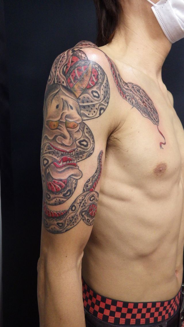 腕,蛇,抜き,般若,カラータトゥー/刺青デザイン画像