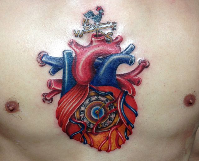 心臓,胸,カラータトゥー/刺青デザイン画像