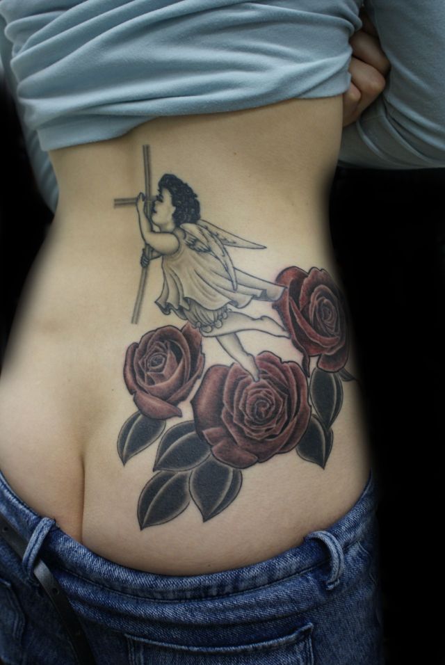背中,腰,女性,薔薇,バラ,天使,ブラック＆グレイ,ブラック＆グレー,烏彫りタトゥー/刺青デザイン画像