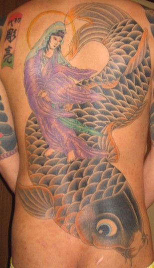 背中,抜き,人物,鯉タトゥー/刺青デザイン画像