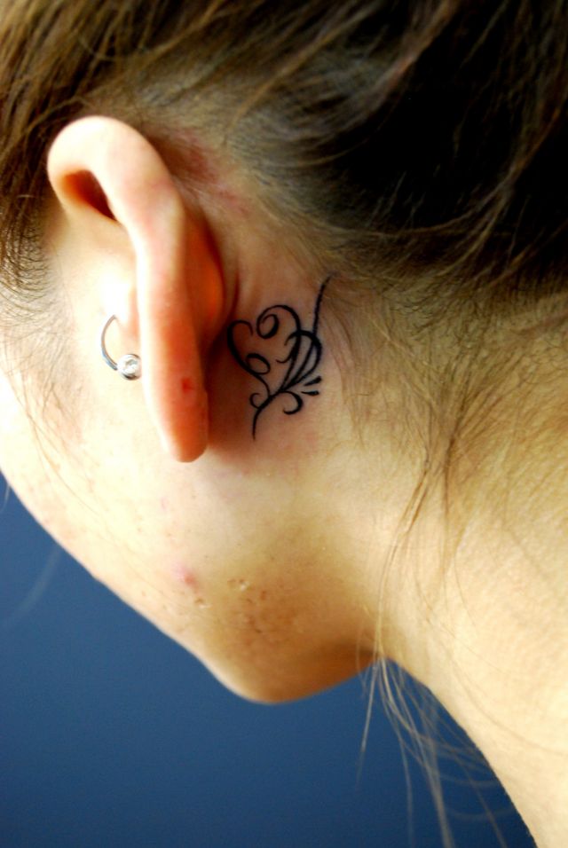女性,耳,ハート,トライバルタトゥー/刺青デザイン画像