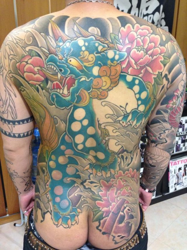 背中,唐獅子,カラータトゥー/刺青デザイン画像