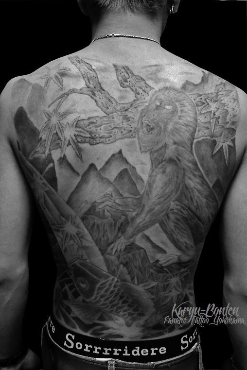 背中,鯉,紅葉,額,猿,ブラック＆グレイ,ブラック＆グレータトゥー/刺青デザイン画像