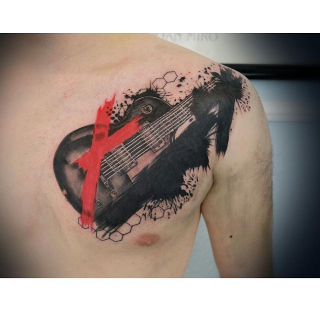 胸,ギター,ブラック＆グレイ,ブラック＆グレー,カラー,烏彫り,ブラック＆グレイタトゥー/刺青デザイン画像