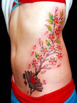 女性,脇,桜,扇子,文字,花タトゥー/刺青デザイン画像