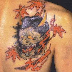 胸,般若,紅葉タトゥー/刺青デザイン画像