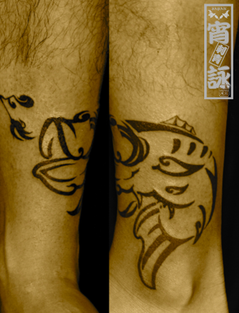 足,トライバルタトゥー/刺青デザイン画像