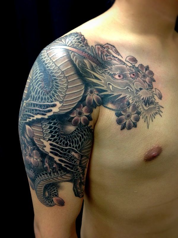 龍,桜,腕,ブラック＆グレータトゥー/刺青デザイン画像