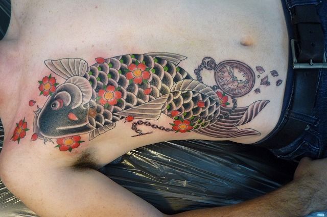 腹,鯉,カラータトゥー/刺青デザイン画像