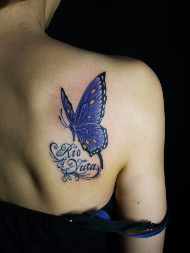 女性,背中,蝶,文字タトゥー/刺青デザイン画像