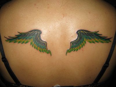 女性,背中,羽タトゥー/刺青デザイン画像