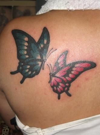 蝶,ワンポイント,背中,女性タトゥー/刺青デザイン画像