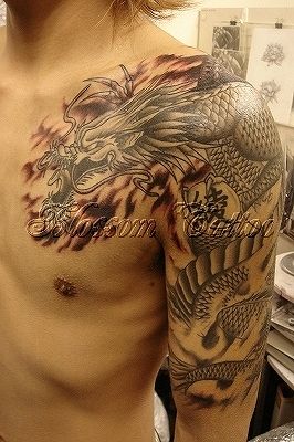 龍,ブラック＆グレー,腕タトゥー/刺青デザイン画像
