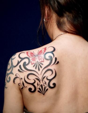 腕,女性,トライバル,蝶タトゥー/刺青デザイン画像