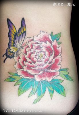 牡丹,蝶,腰,女性タトゥー/刺青デザイン画像