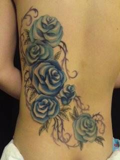 女性,背中,薔薇タトゥー/刺青デザイン画像