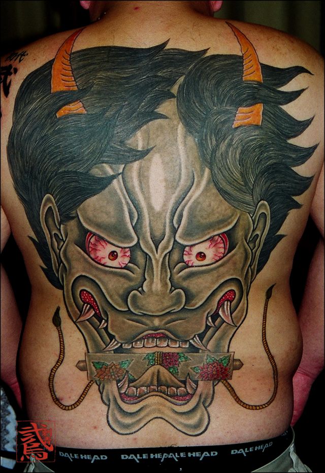 背中,般若面タトゥー/刺青デザイン画像