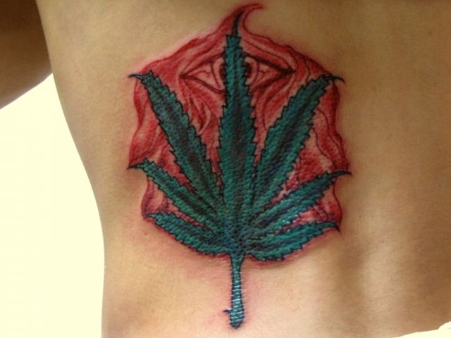 マリファナ,植物タトゥー/刺青デザイン画像