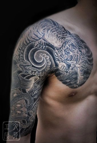 虎,蛇,ブラック＆グレー,五分袖,太鼓,動物タトゥー/刺青デザイン画像