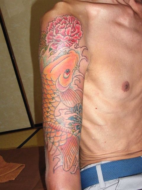 鯉,腕,牡丹,カラータトゥー/刺青デザイン画像