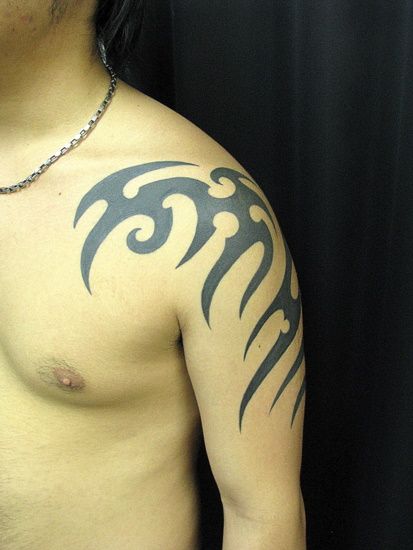 トライバル,腕,胸,熊本タトゥー/刺青デザイン画像