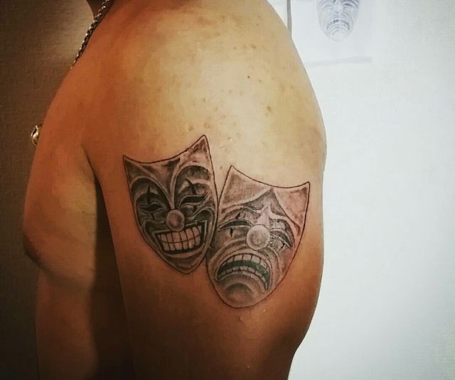 肩,2フェイス,2FACE,ブラック＆グレータトゥー/刺青デザイン画像