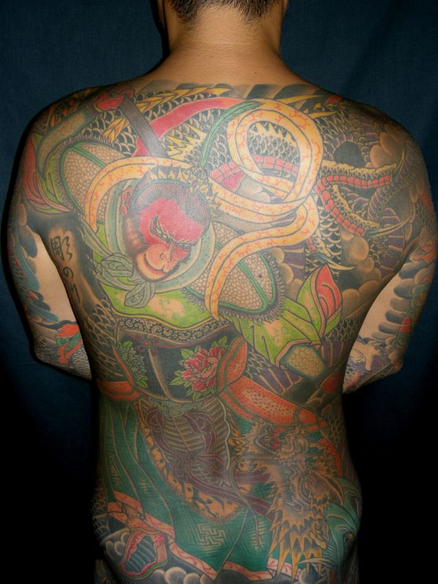 背中,男性,龍,額,猿,カラータトゥー/刺青デザイン画像