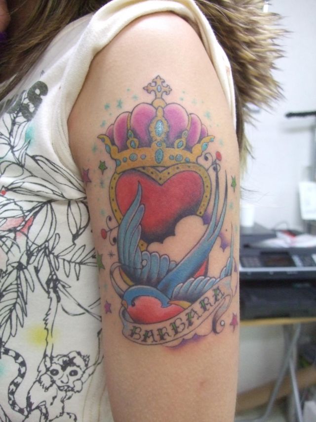 腕,女性,クラウン,ハート,鳥,王冠,動物タトゥー/刺青デザイン画像