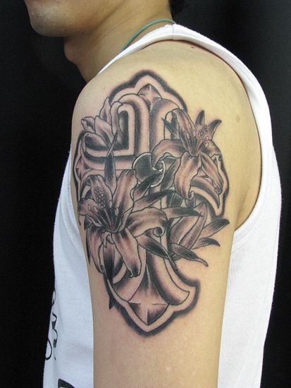 十字架,百合,熊本,腕,宗教,植物,花タトゥー/刺青デザイン画像