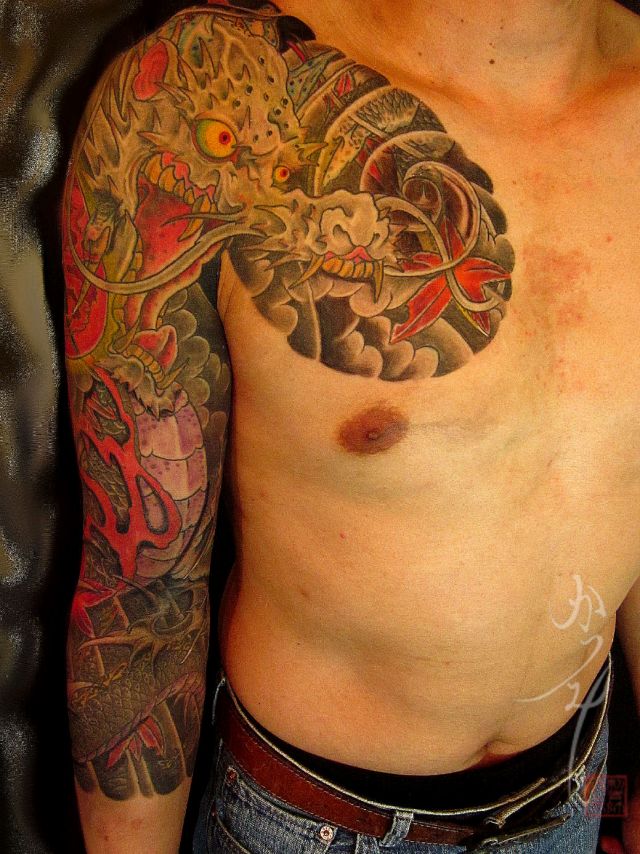 胸,二の腕,肘,男性,龍,紅葉,額,七分袖,カラータトゥー/刺青デザイン画像