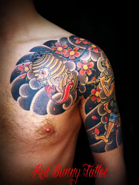 腕,肩,胸,ブラック＆グレイ,カラータトゥー/刺青デザイン画像