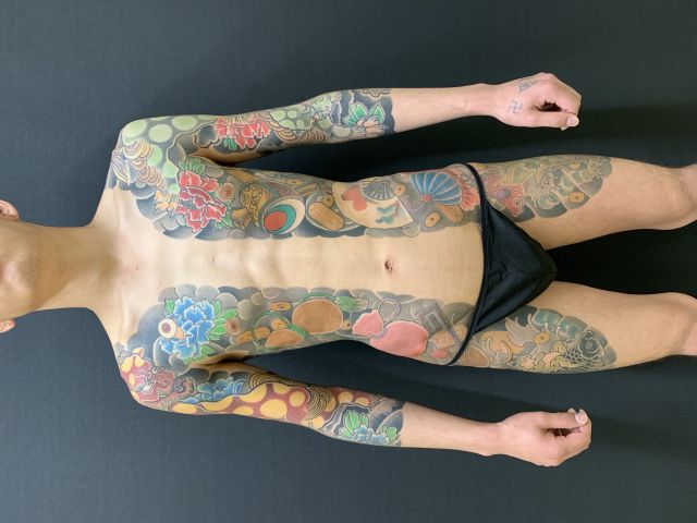 腕,肩,胸,腹,脇腹,カラータトゥー/刺青デザイン画像