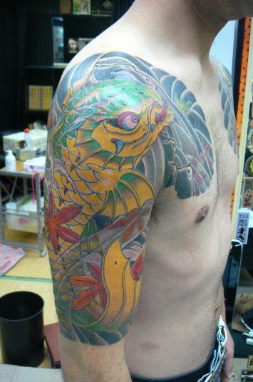 五分袖,龍魚,太鼓,紅葉タトゥー/刺青デザイン画像