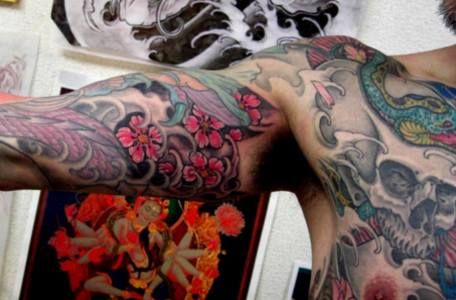 腕,桜,カラータトゥー/刺青デザイン画像