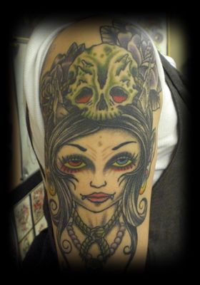肩,人物,スカル,薔薇タトゥー/刺青デザイン画像