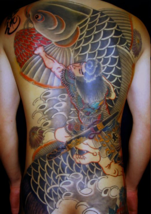 背中,抜き,人物,鯉,菊,花,植物タトゥー/刺青デザイン画像