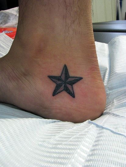 足,星,スター,熊本タトゥー/刺青デザイン画像