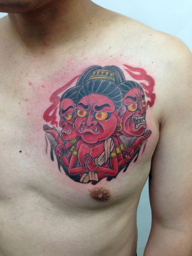 胸,ニュースクール,神仏,カラータトゥー/刺青デザイン画像