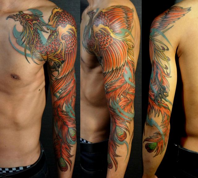 腕,胸,鳳凰,鳥,火の鳥,鳳凰羽,カラー,カラフルタトゥー/刺青デザイン画像