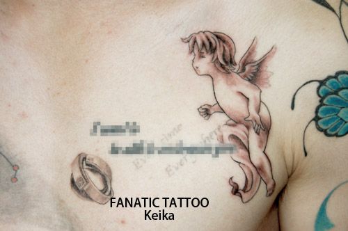 胸,天使,ブラック＆グレータトゥー/刺青デザイン画像